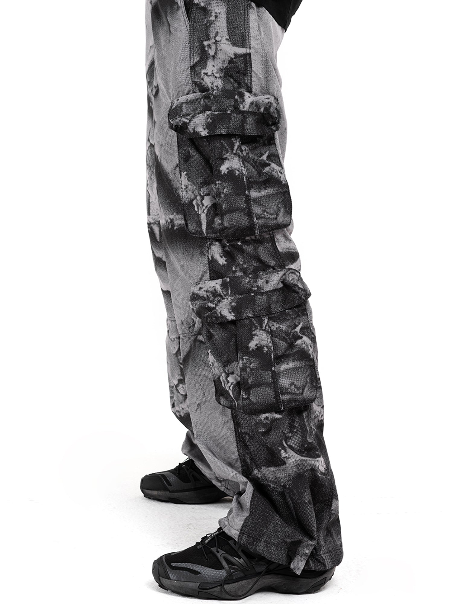 Bloodrose Dark Cargo | Donna